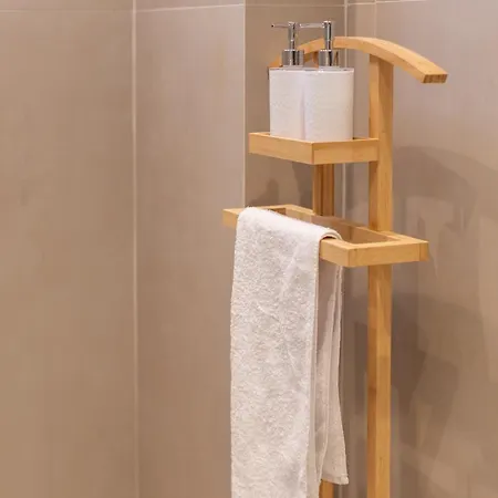 Cityline - Steps From Station & Center דורס